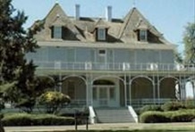 Fresno Art, Gardens & Shopping